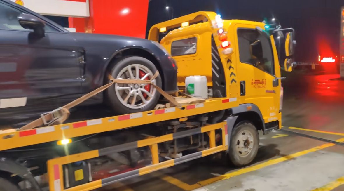 永州行车途中遇到突发状况该如何呼叫道路救援？